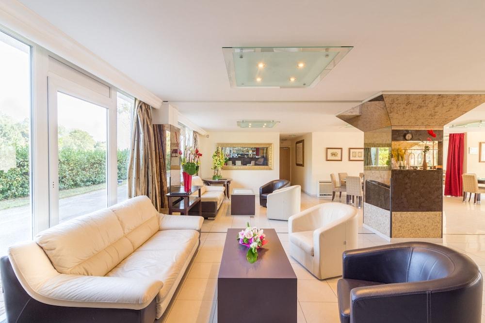 أدونيس إكسيليور جران جنيف الفندق من الداخل