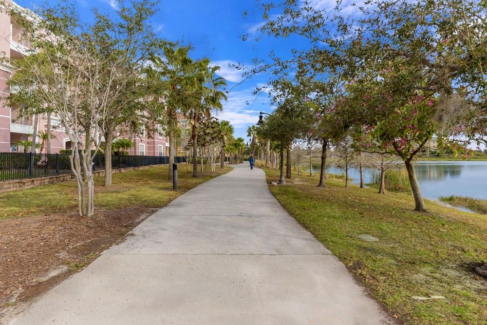 أواسيز إسكايب تاون هوم 3 بد روم كوندو باي ريدآونينغ المنطقة المحيطة بالمنشأة