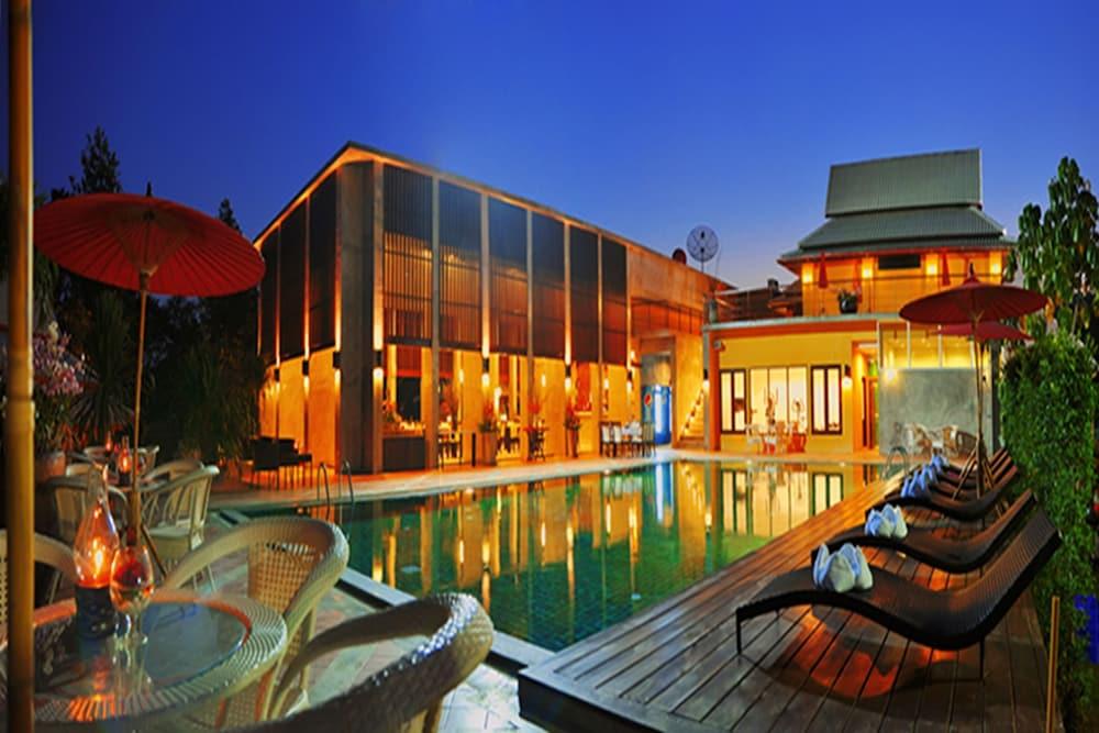 Poonyamantra Resort