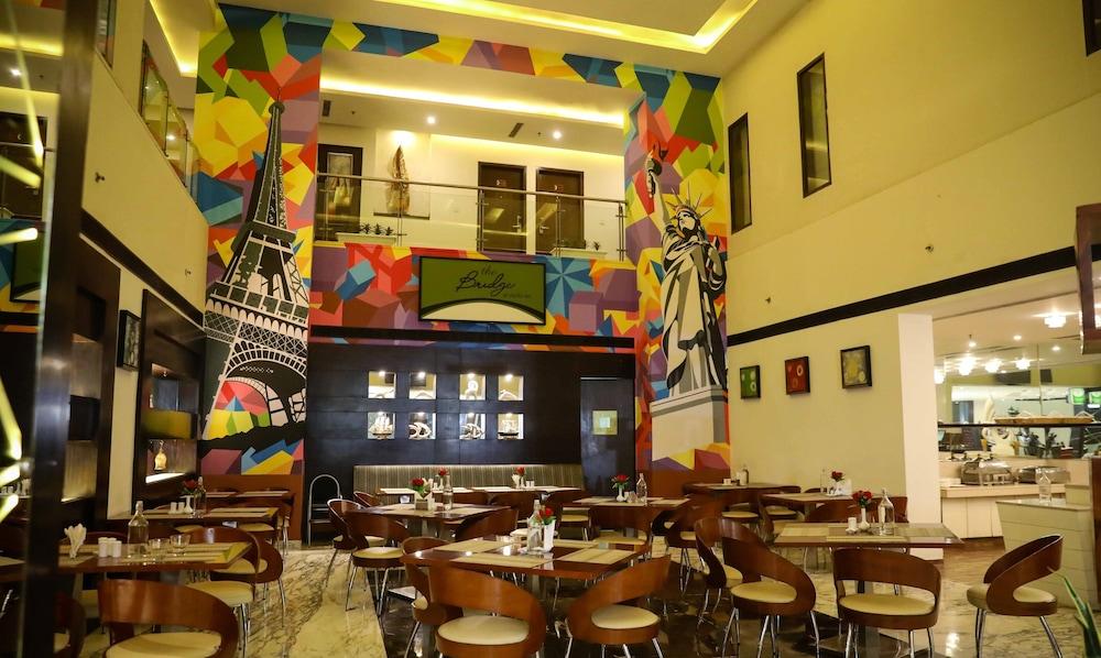 DS Clarks Inn Gurgaon Featured Image