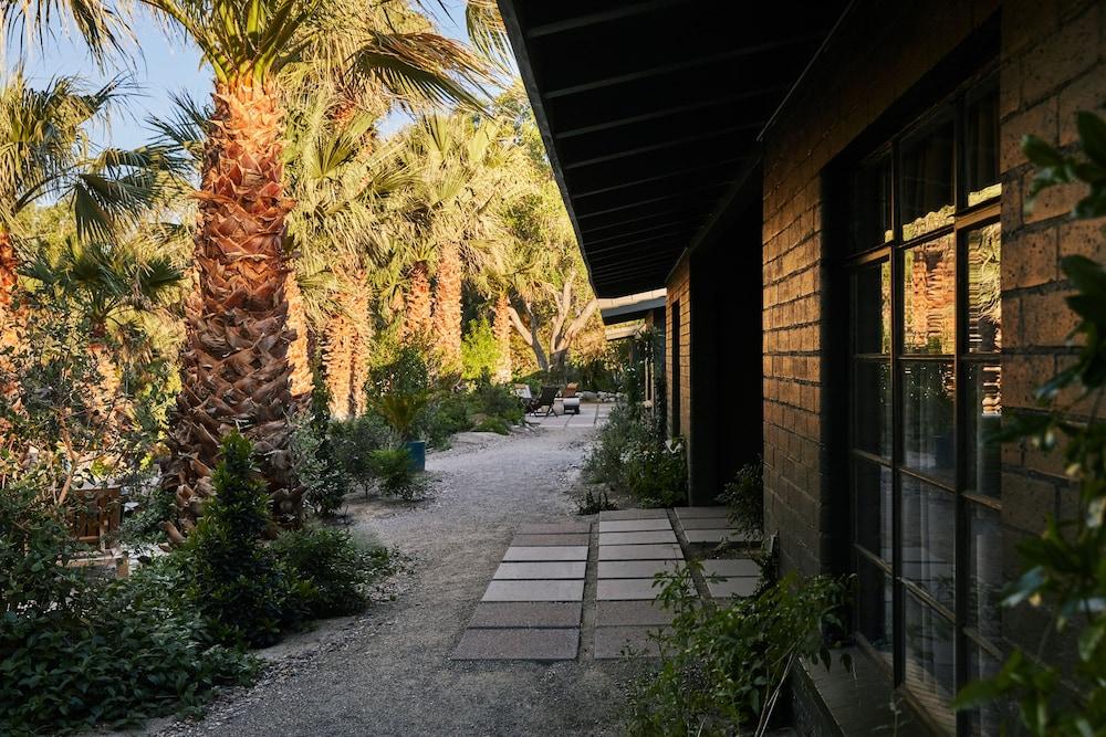 Two Bunch Palms Spa Resort - Adults Only Exterior