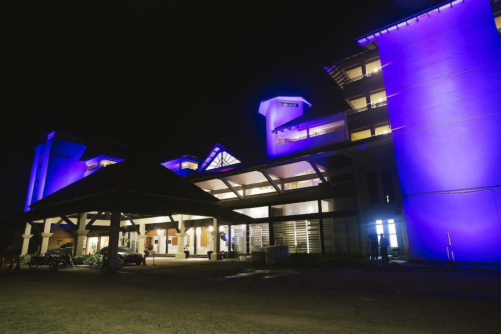 ساند آند ساندلز ديزارو بيتش ريزورت آند سبا المنطقة المحيطة بالمنشأة