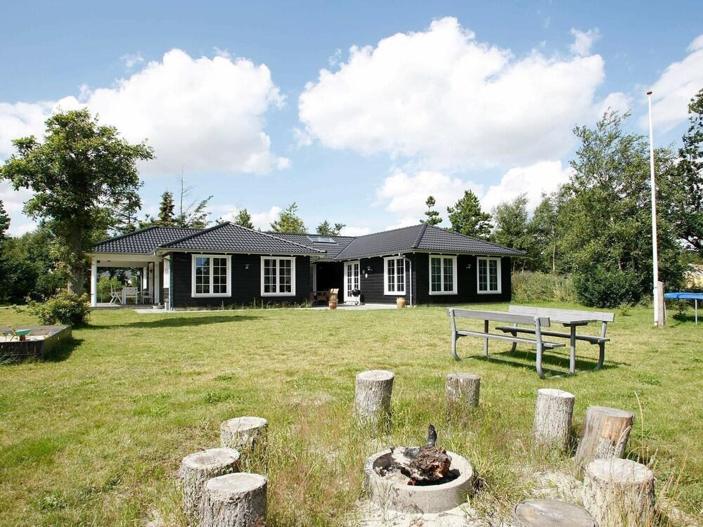 Spacious Holiday Home in Hals With Swimming Pool Exterior
