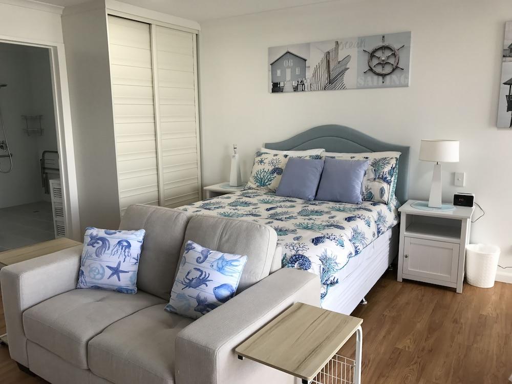Marina View Chalets Room