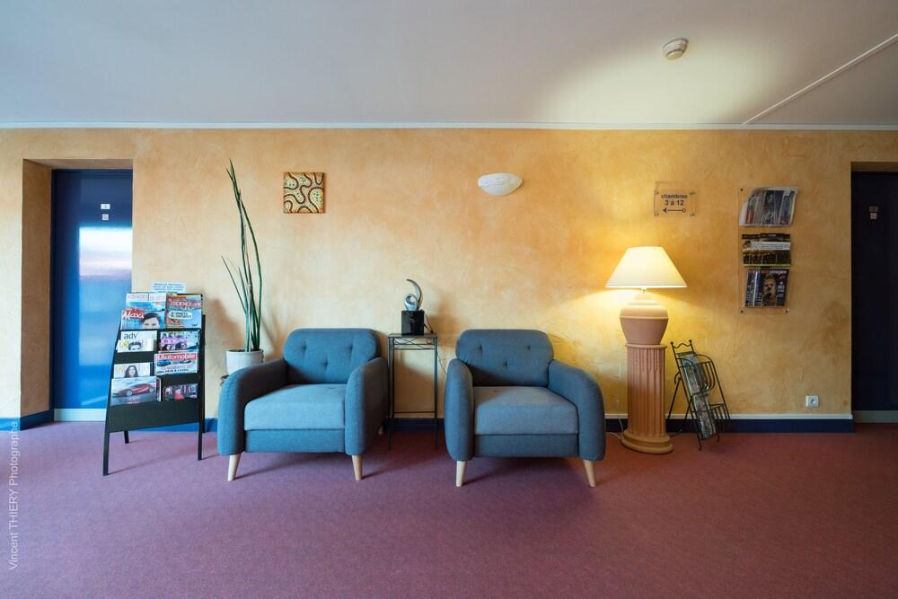 Logis Hôtel Atrium Interior