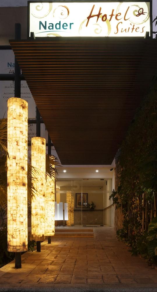 Hotel & Suites Nader Exterior detail