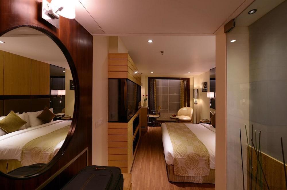 Tulip Inn Ahmedabad Guestroom