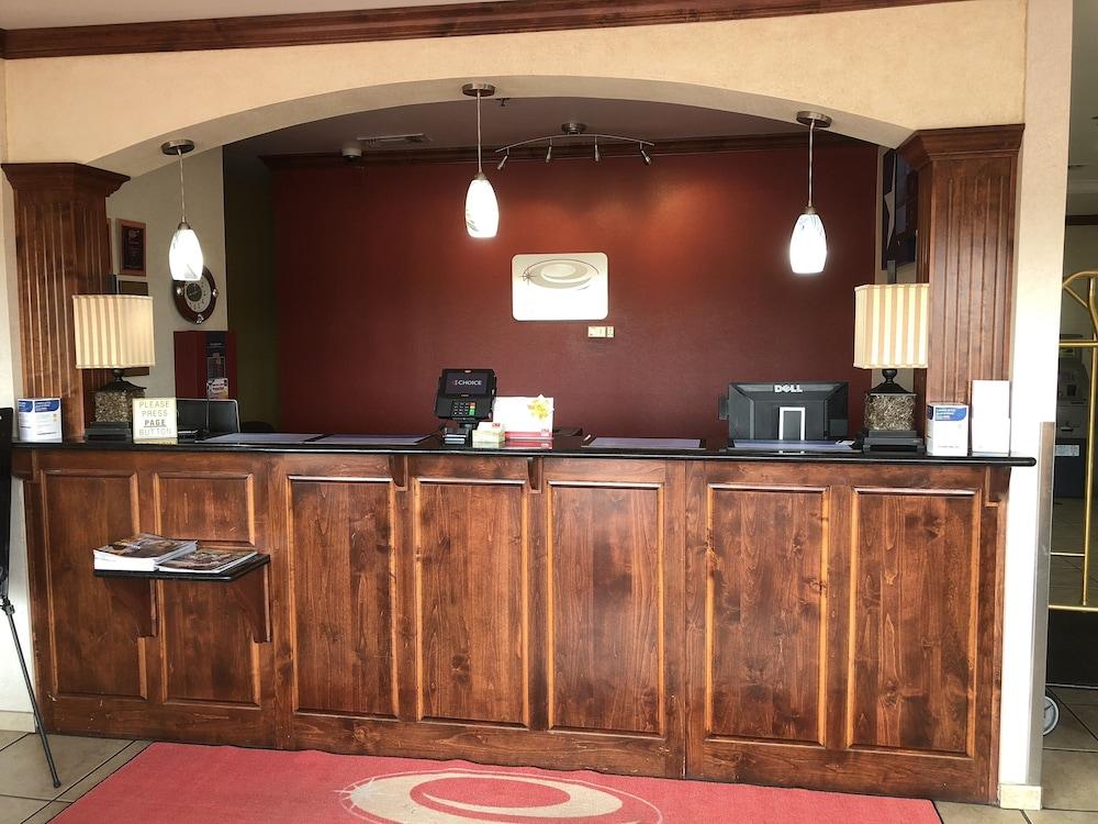 Econo Lodge Lubbock I-27 Reception