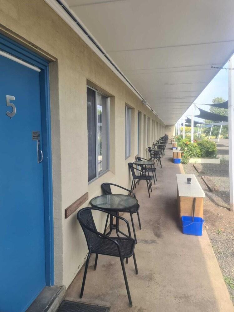Valley View Motel Exterior