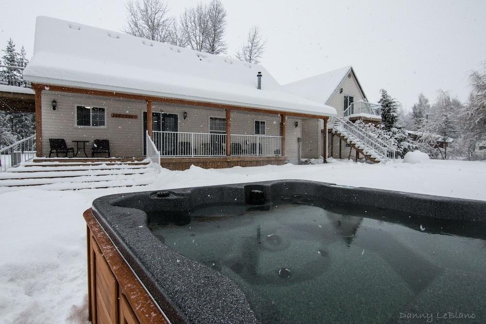 فالي ريتريت بد آند بريكفاست مغطس سبا مكشوف