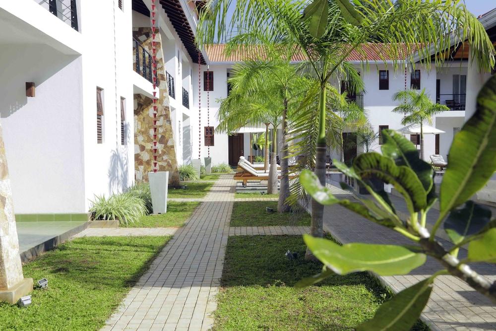 Tamarind Tree Hotel Property Grounds