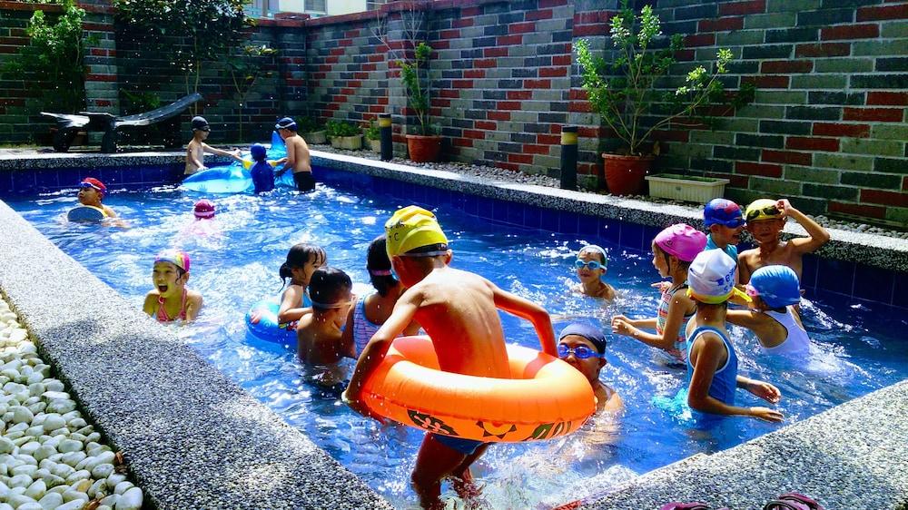 جونجمونجيوان بد آند بريكفاست زحليقة مائية