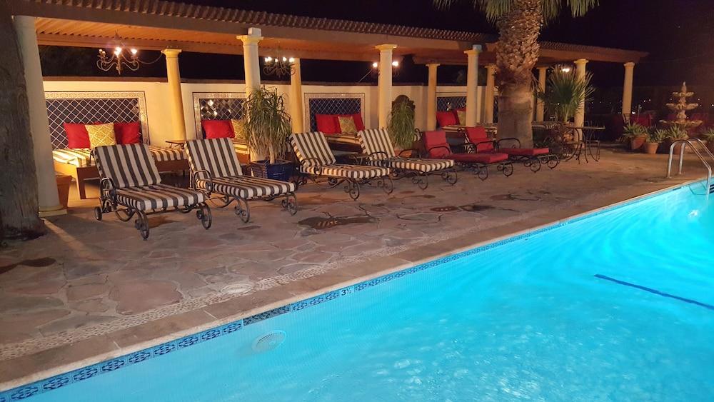توسكان سبرينجز هوتل آند سبا حمام سباحة مكشوف