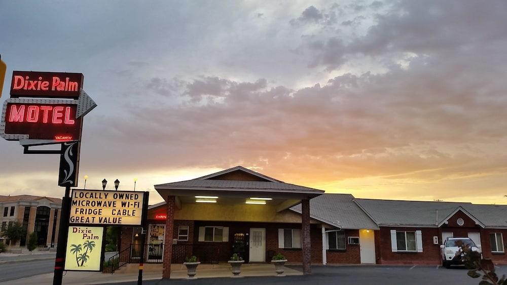 Dixie Palms Motel Featured Image