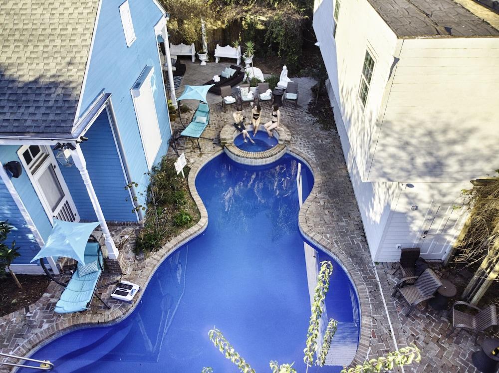 Best Location! 4 BR! Next to French QT by YouRent Exterior