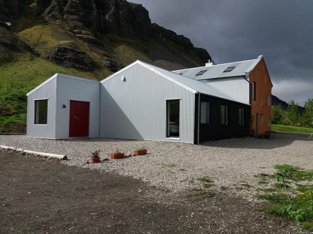 Guesthouse Nýp Featured Image