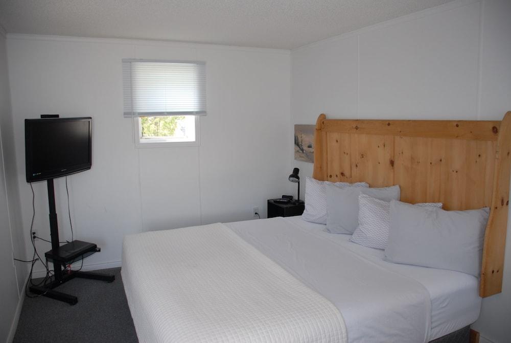 Harbourview Motel & Accommodations Room