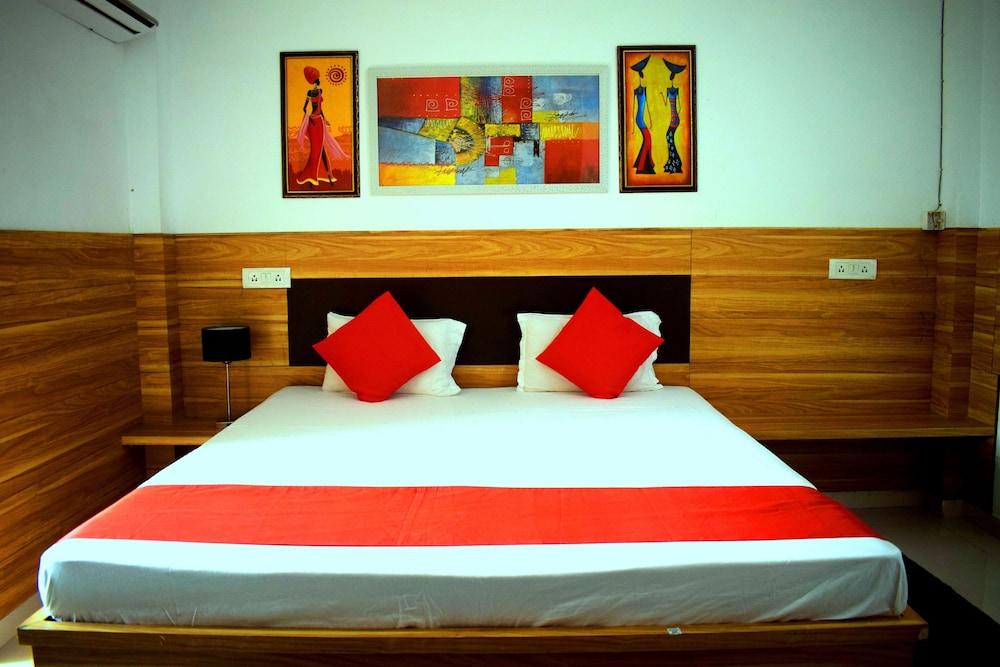 Hotel Parth