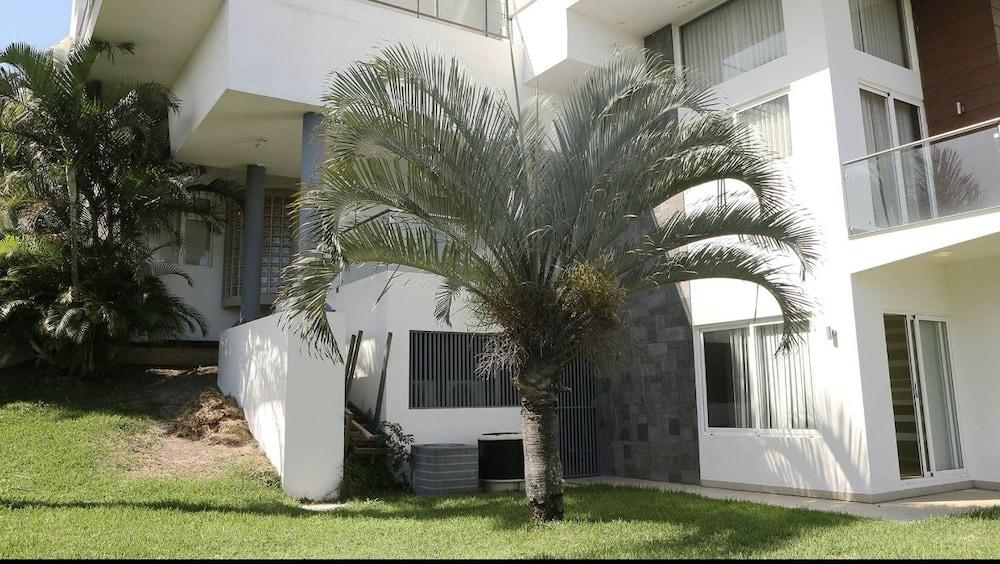 Escazu Mansion With Private Pool Exterior detail
