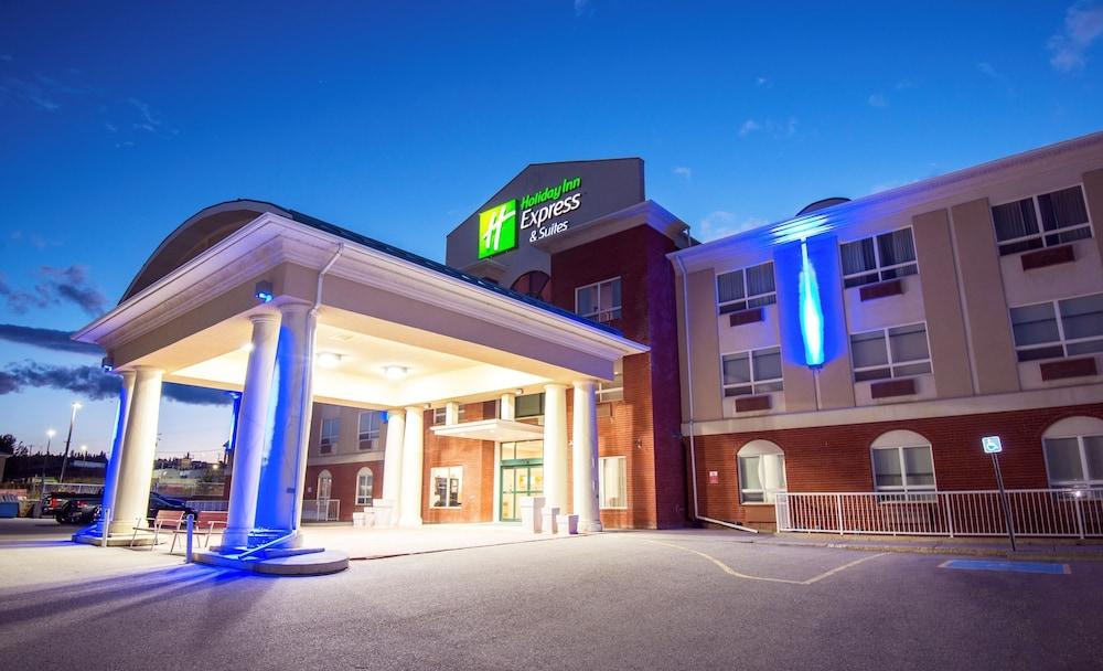 Holiday Inn Express Hotel & Suites Hinton by IHG Exterior