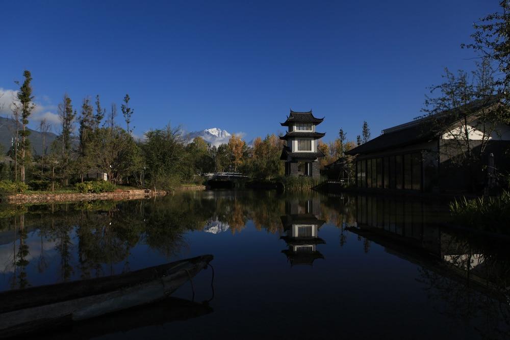 Pullman Lijiang Resort and Spa Exterior