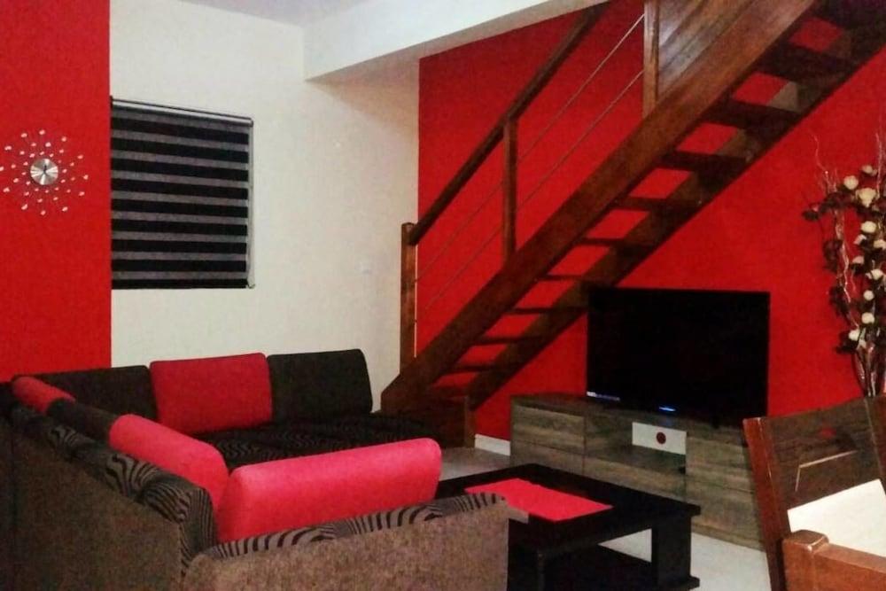 سوجاريف ويست كوست لاكشري بينتهاوس تفاصيل الفندق من الداخل