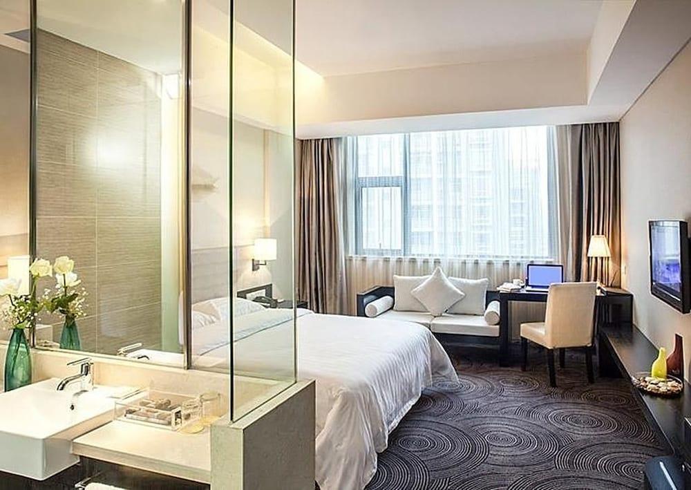 متروبولو هيفي سوان لايك  هوتل غرفة