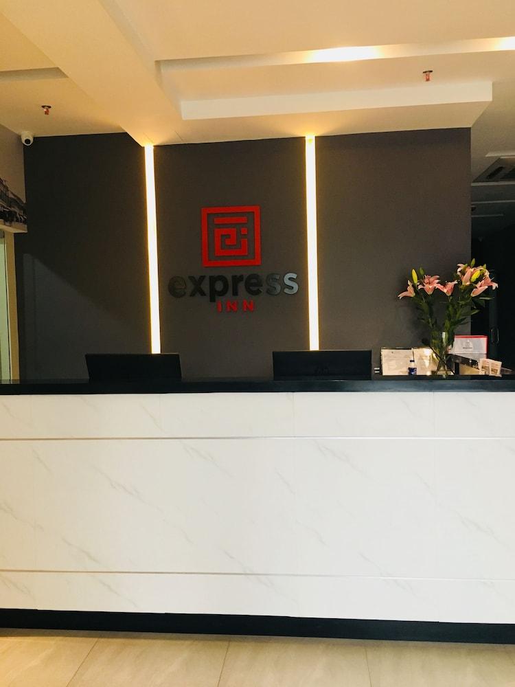 Express Inn - Osmeña Reception