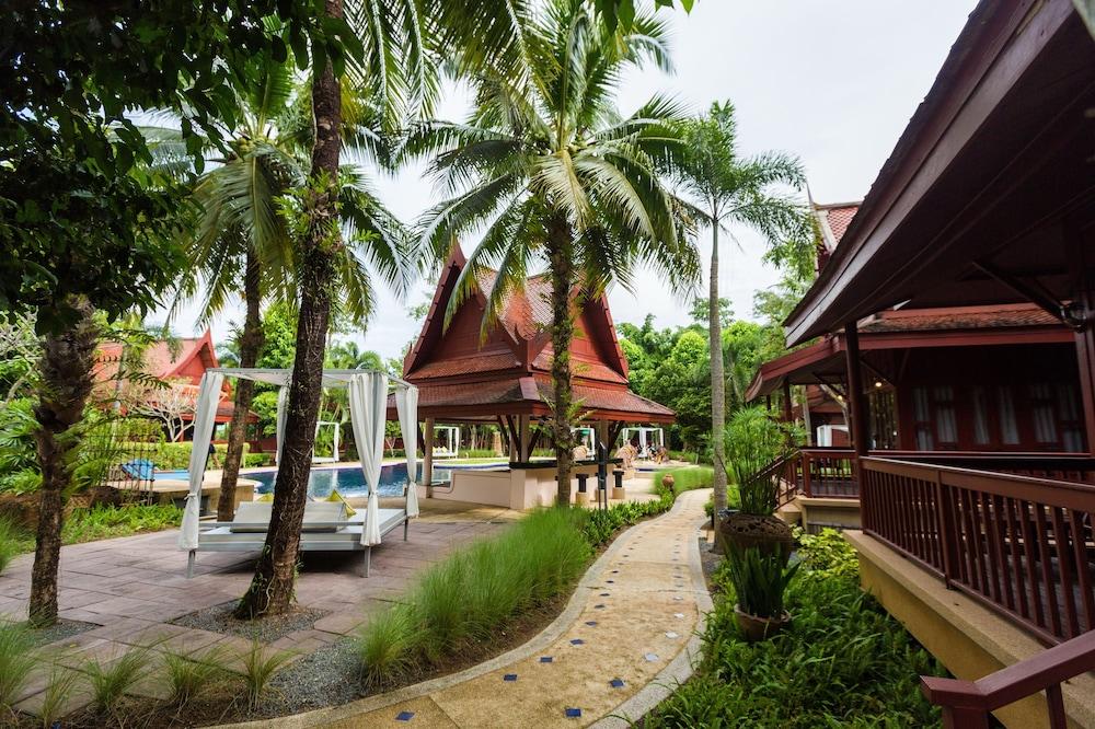 Ma Doo Bua Phuket (มาดูบัวภูเก็ต) Exterior