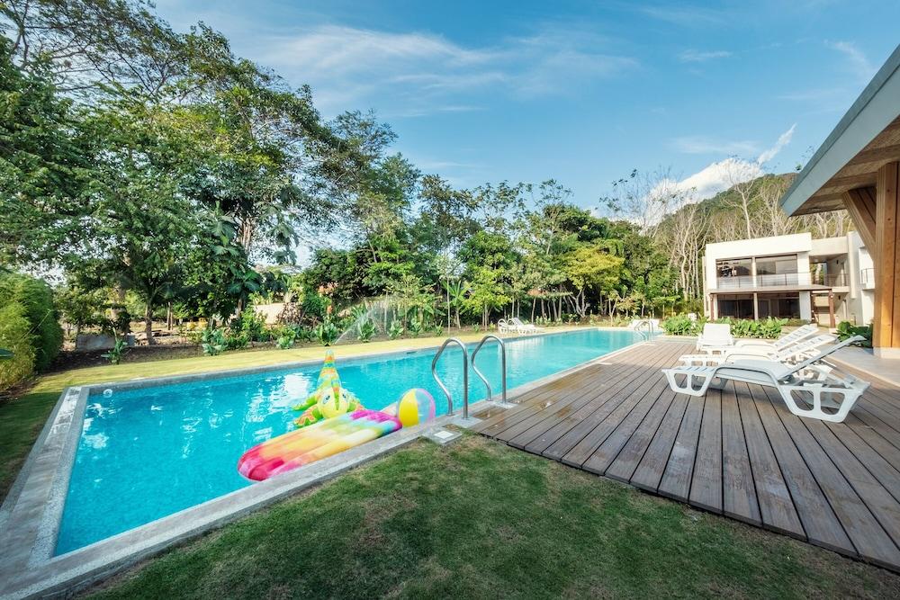 Exclusive Second Floor Foresta Jaco A4