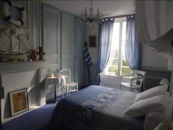 Côte Sud Guestroom