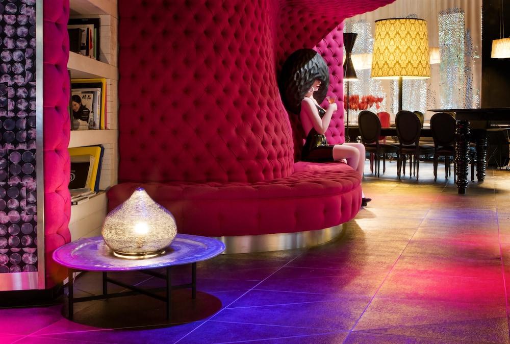 Barceló Raval Lobby