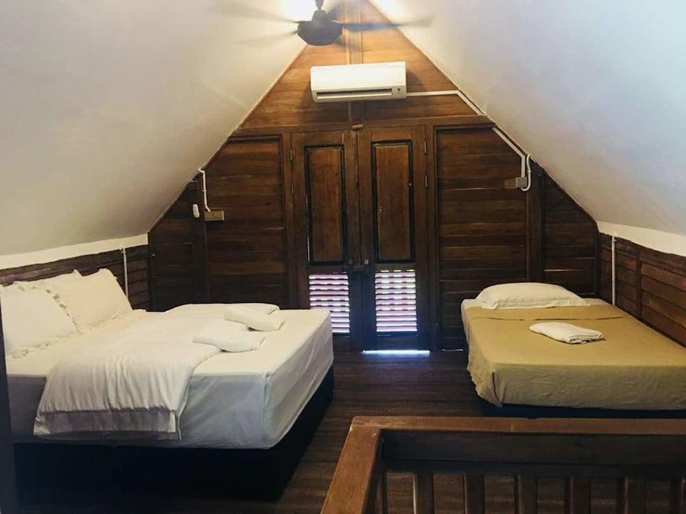 Bayu Lestari Island Resort Room