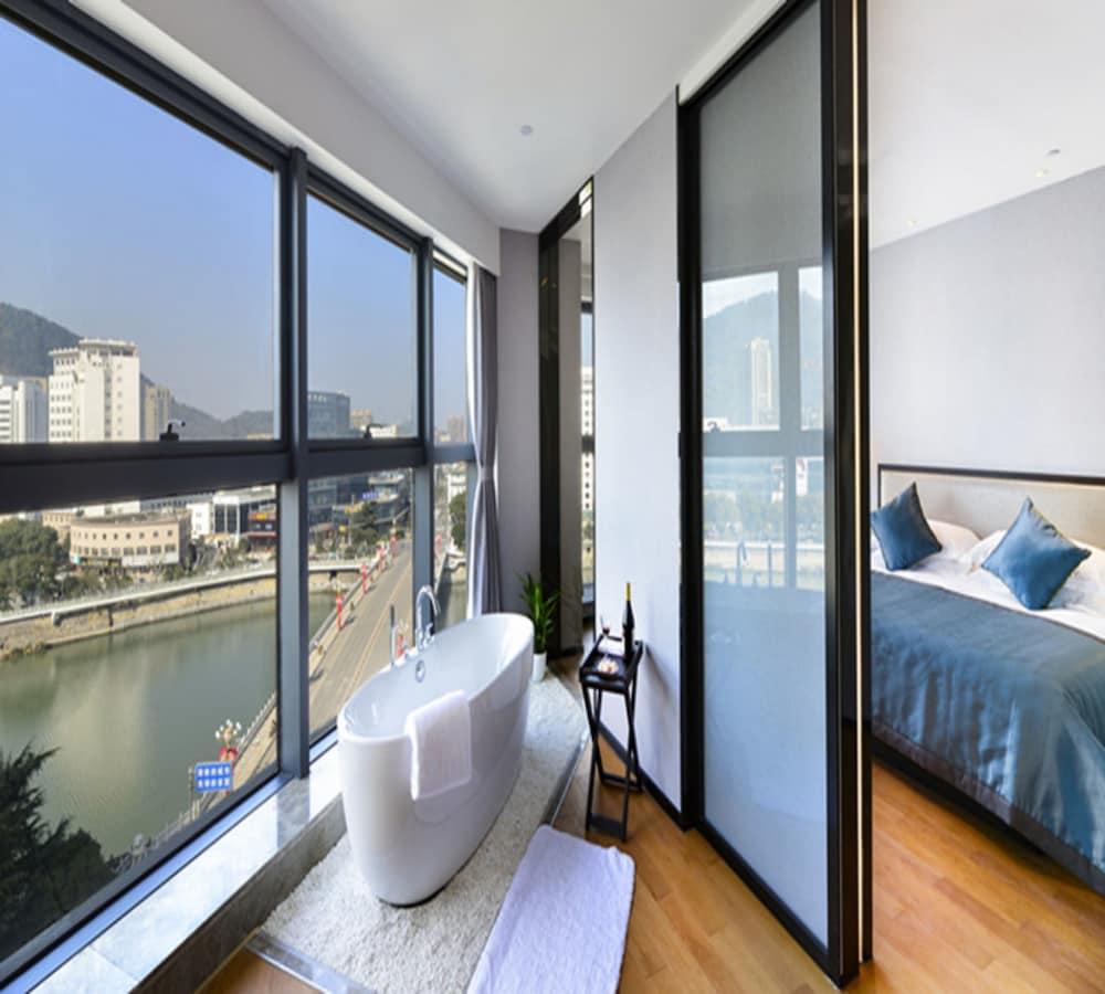 تشوجيا جراند هوتل