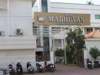 AMOGHRAJ Hotel Madhuvan international