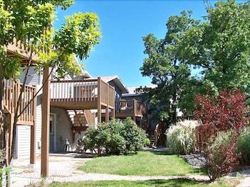 Tribesman Resort Exterior