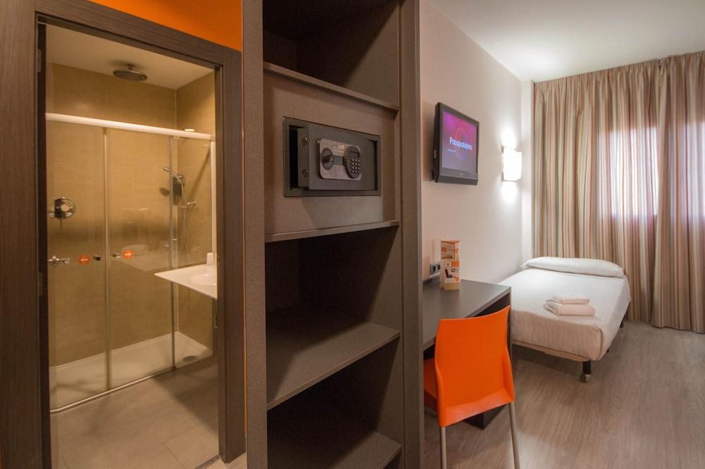 H2 Fuenlabrada Room