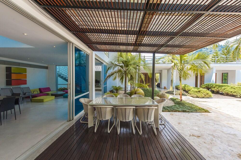 Finca San Miguel by Nomad Guru Interior Entrance