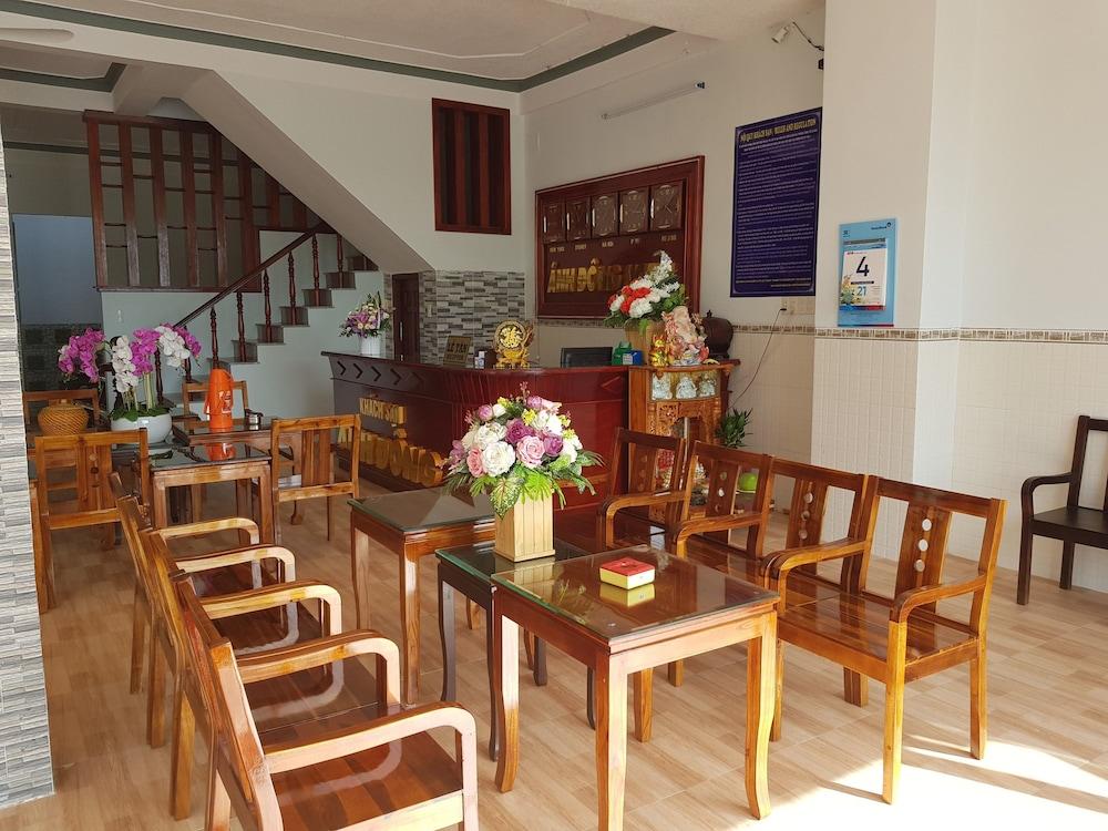 Anh Dong Hotel Lobby Sitting Area