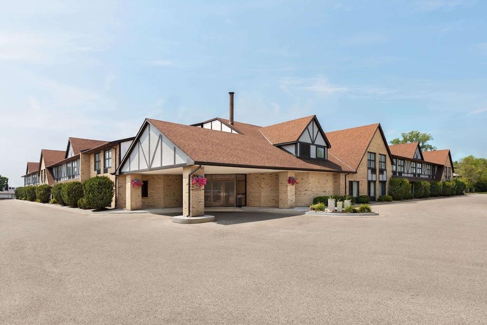 دايز إن باي ويندام سارينا هاربرفرونت المنطقة الخارجية