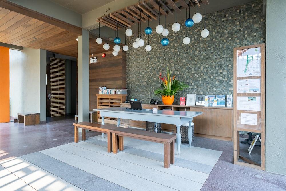 Baan Ploy Sea Reception