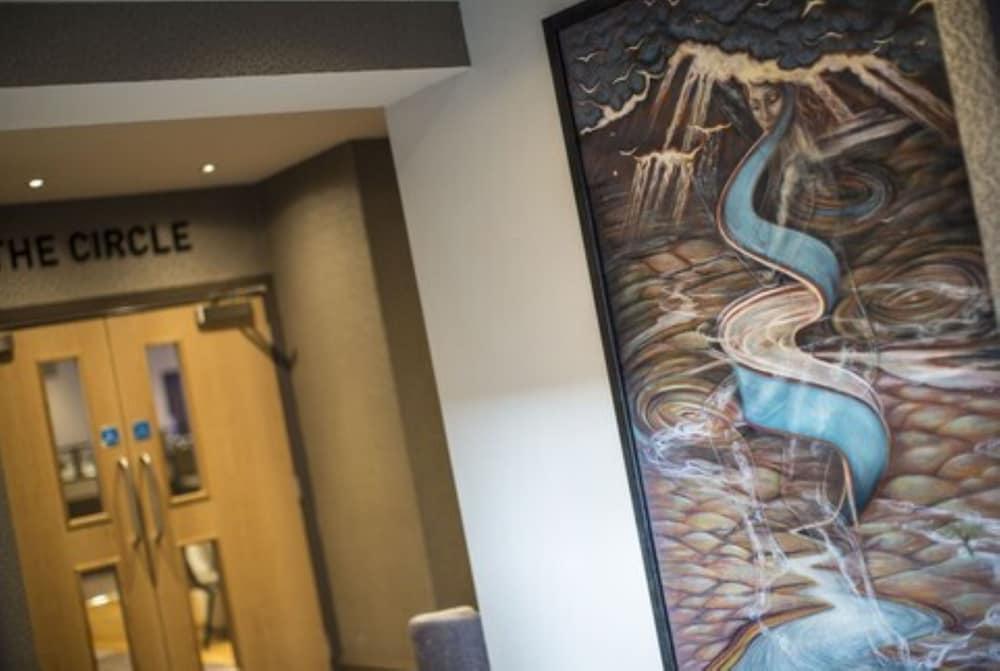 ذا إنيسكيلين هوتل آند موتل منطقة الاستقبال