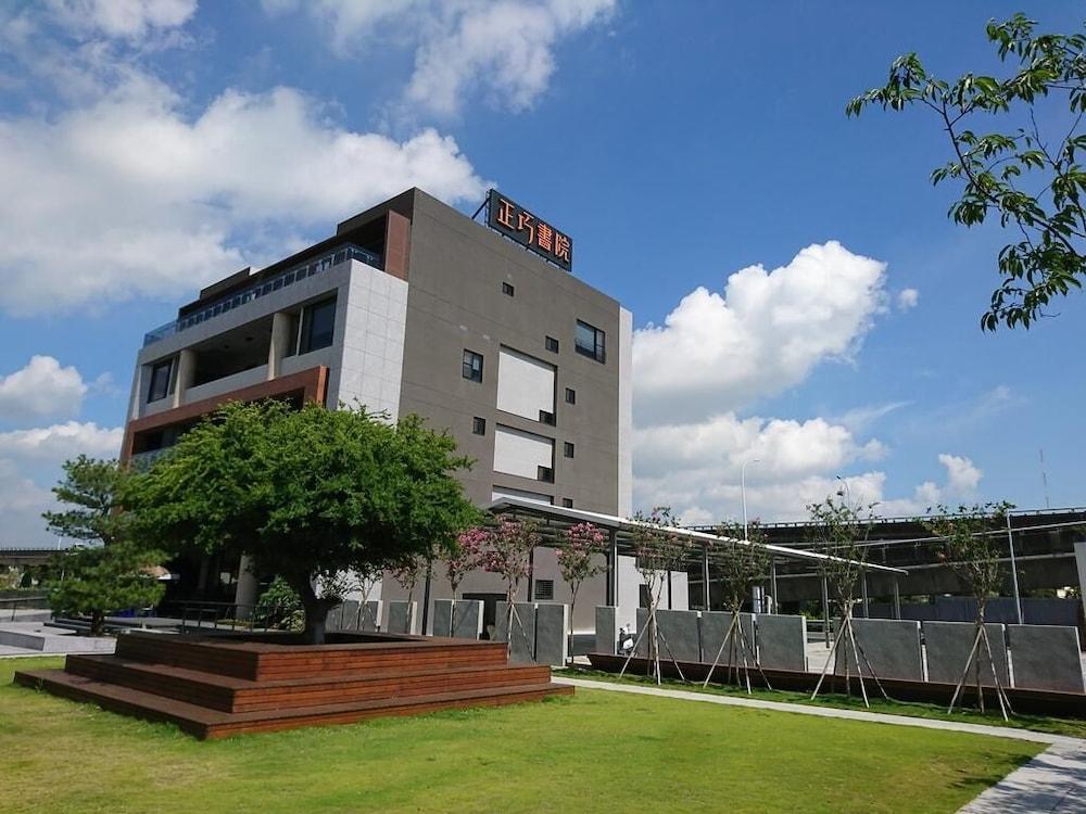 Doho confucius hotel Featured Image