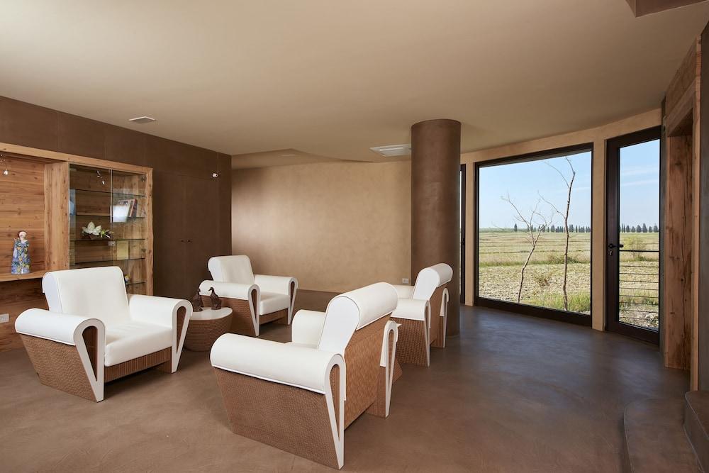 بوتيك هوتل أوتشي سيلفاتيتشي منطقة الجلوس في الردهة