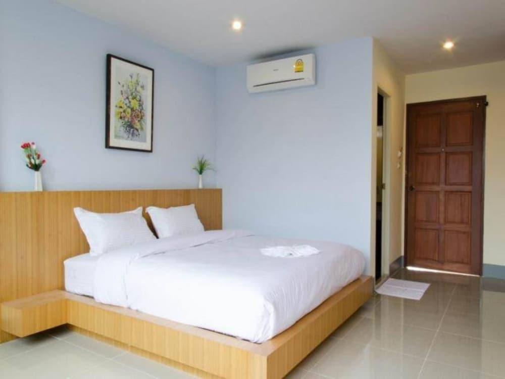 ذي إمبريس سيساكيت