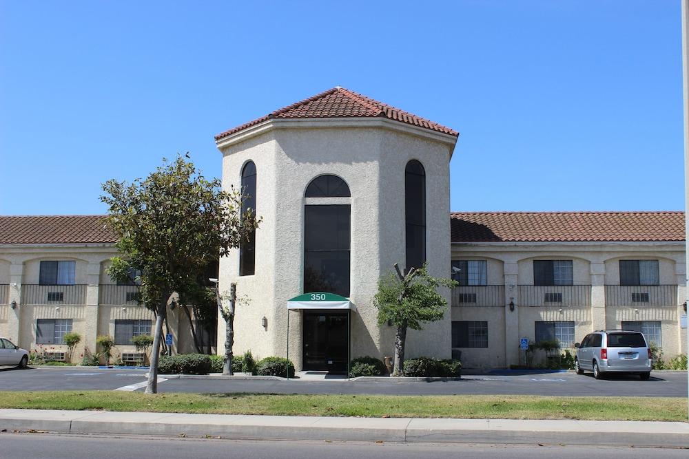 Ocean Gateway Inn Featured Image