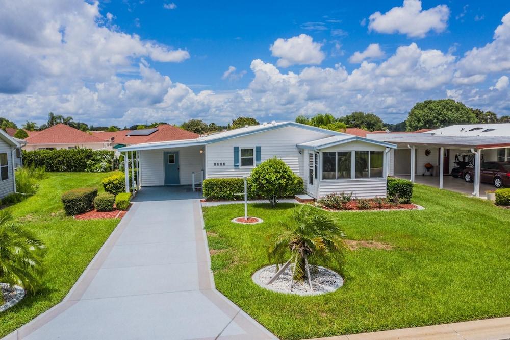 Granada Court 1244 by White Pelican VR