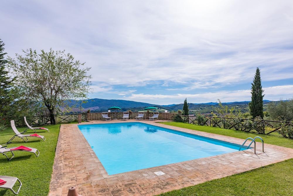 Podere Bagnolo Outdoor Pool