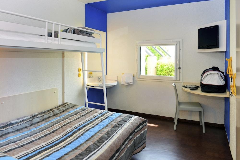 hotelF1 Evreux Sud Room