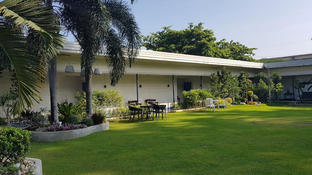 Hotel Bahia Subic